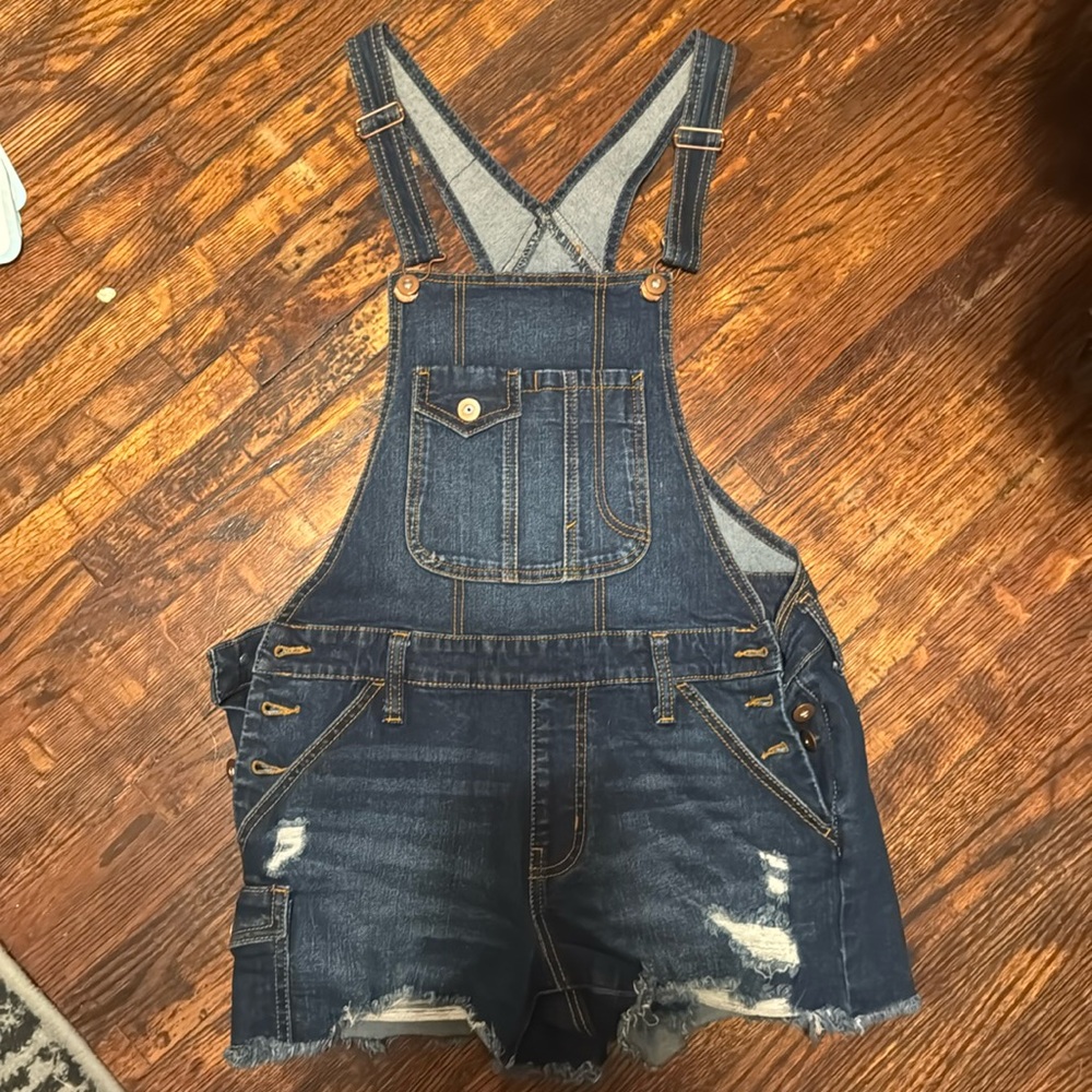 Overall shorts
